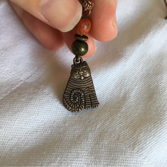 Earth Tones Funky Cat Earrings - Picture 2 of 6